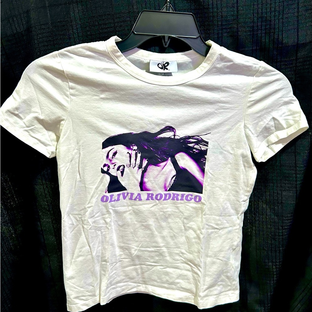 Olivia Rodrigo. Tshirt. Size Small. No stains, rips or snags.